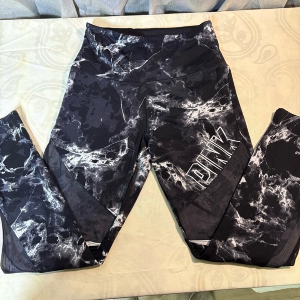 PINK Victoria's Secret Black and White Marble Leggings
